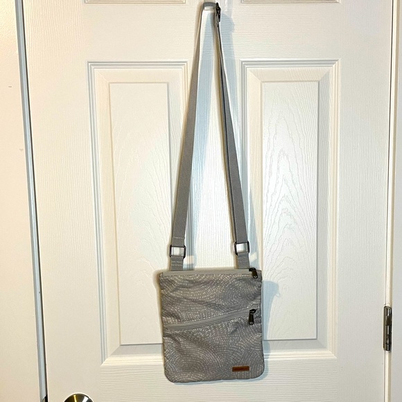 EUC Eddie Bauer gray/white 3-zipper crossbody travel bag w/ adjustable strap - Picture 1 of 11